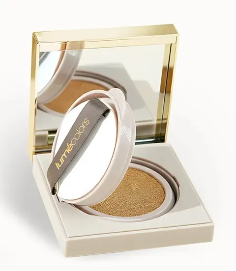 Perfect Blur Cushion Lumécolors terbuka dengan cermin dan puff